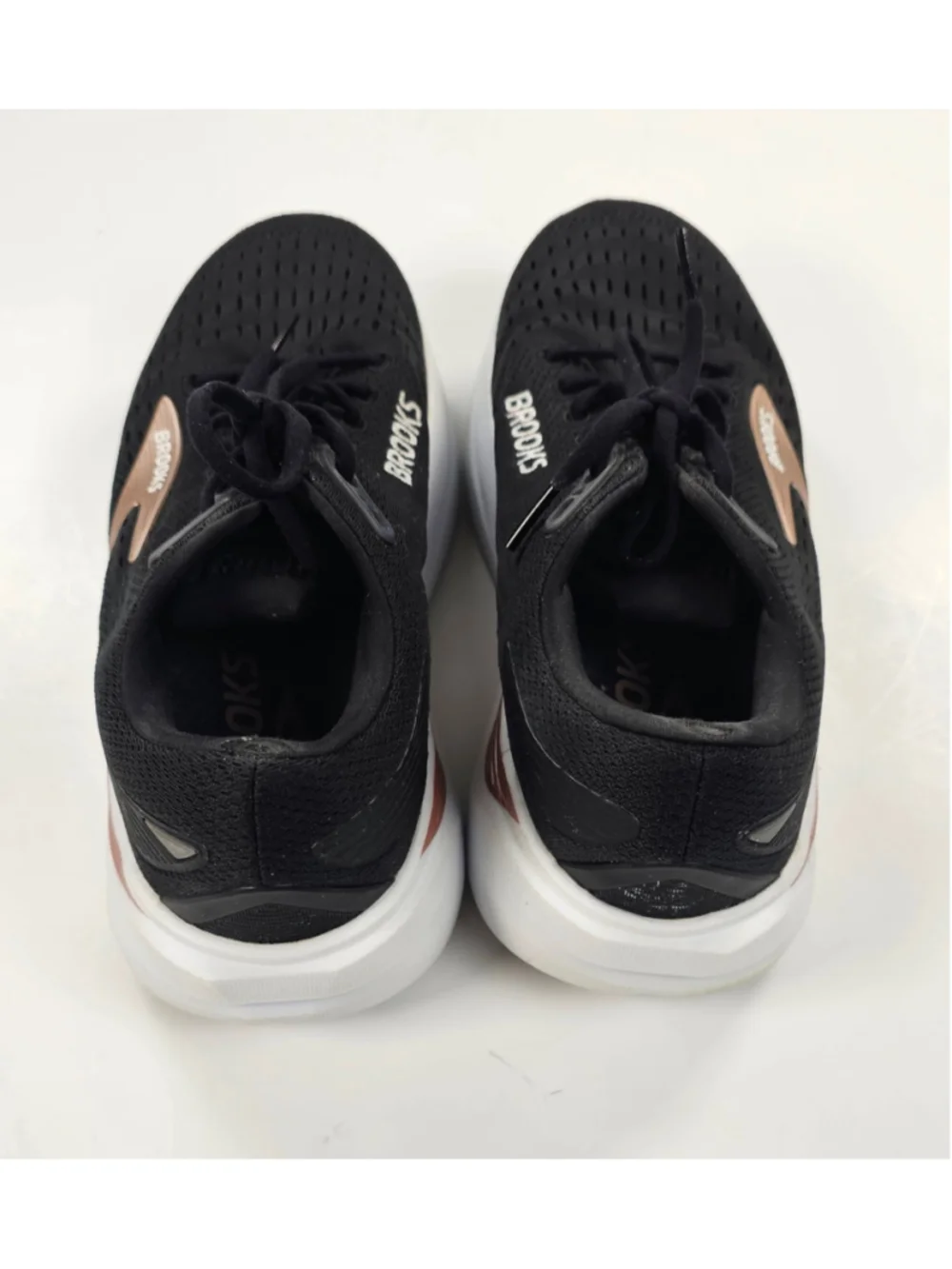 Brooks Ghost Max 3 Womens Size 8 B Running Shoes Black Rose Gold 1204571B043